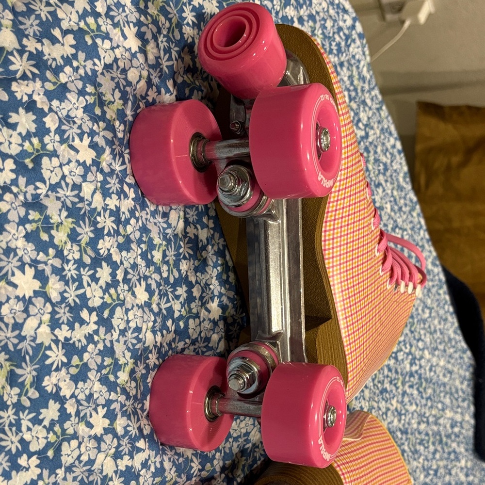Impala Pink Plaid Women's Roller Skates - Picture 6 of 7
